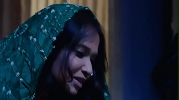 Kaama padathil nirvaanamaaga sexyaga nadikum thevidiyaakal - sex videos
