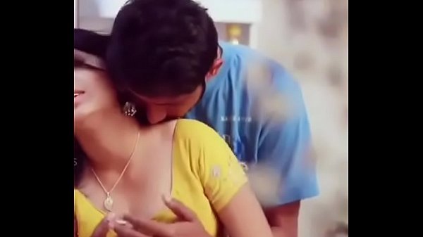 Chennaiyil vada india anni mulaiyai jaakitudan kaamikiraal - sex video