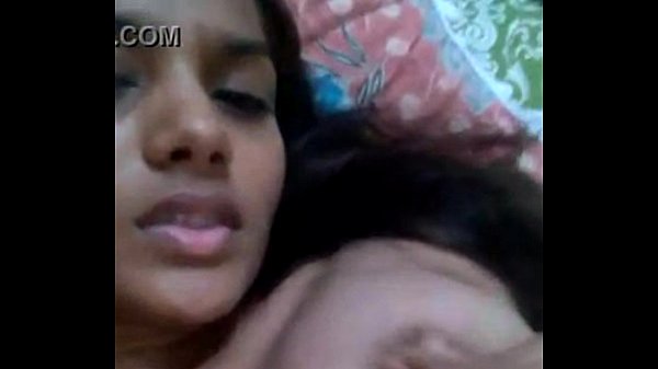 Thirupur pathumai selfiyil sexyaana mulaiyai kaamikiraal - Sex video