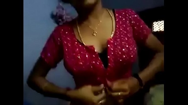 Madurai pali thozhiyin kuthiyil sexyaaga ookiraan - Homemade sex video
