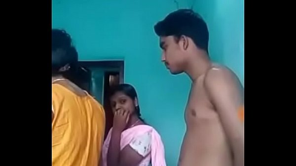 Chennai auntyosu selfi camil ulasamaaga irukum paiyan - Selfi video