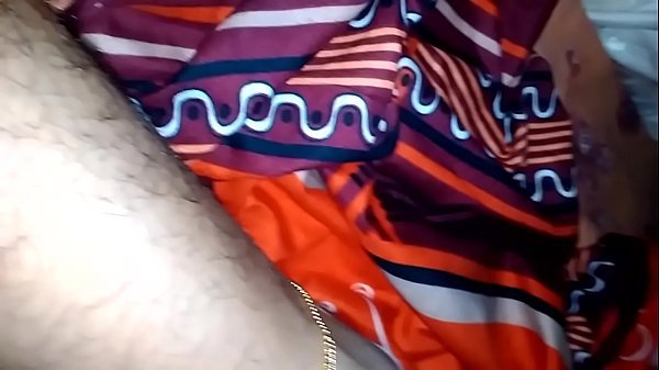 Aunty kizhintha kuthiyil sexyaaga sunniyai vittu ookiran - sex video