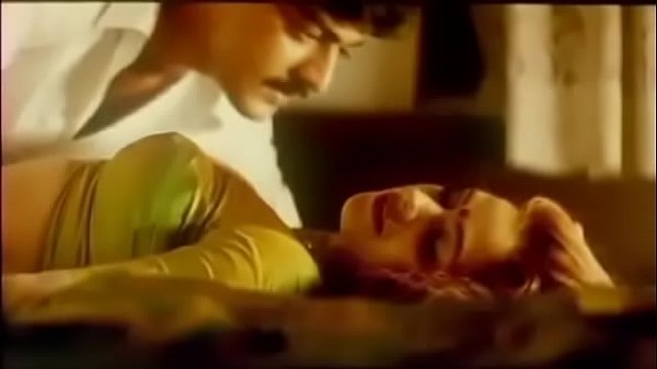 Simran muthal iravil sexyaaga kaamam seigiraal - Sex video