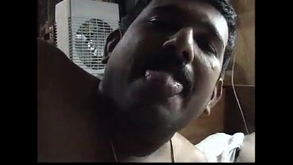 Ilam pen miga sexyaaga kanavan sunniyai sappi umbi ookiral - sex video