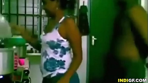 Tamil anni vithya kuthiyil naaku pottu ookum sex video