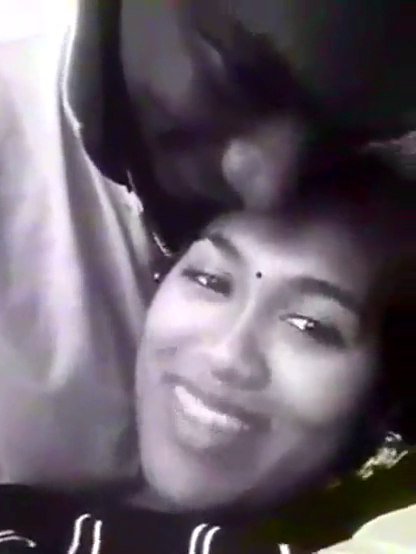 Madurai pen tamil pesi kathalanudan romance seiyum tamil sex video
