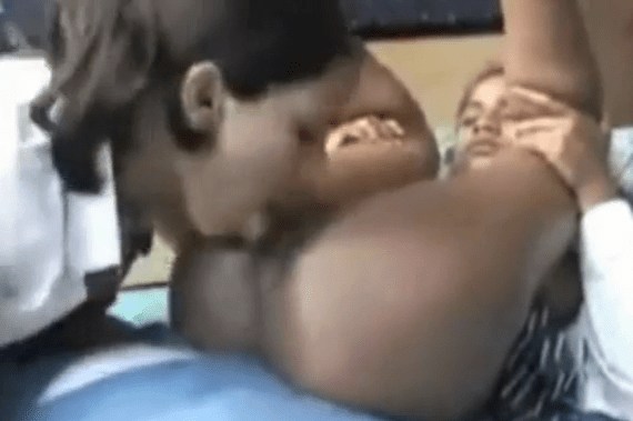 Soothu matrum pundaiyai nandraaga nakum tamil lesbian sex video