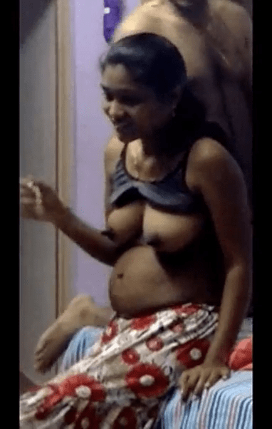 Koorana mulaiyil sappi paal kudikum tamil desi sex videos